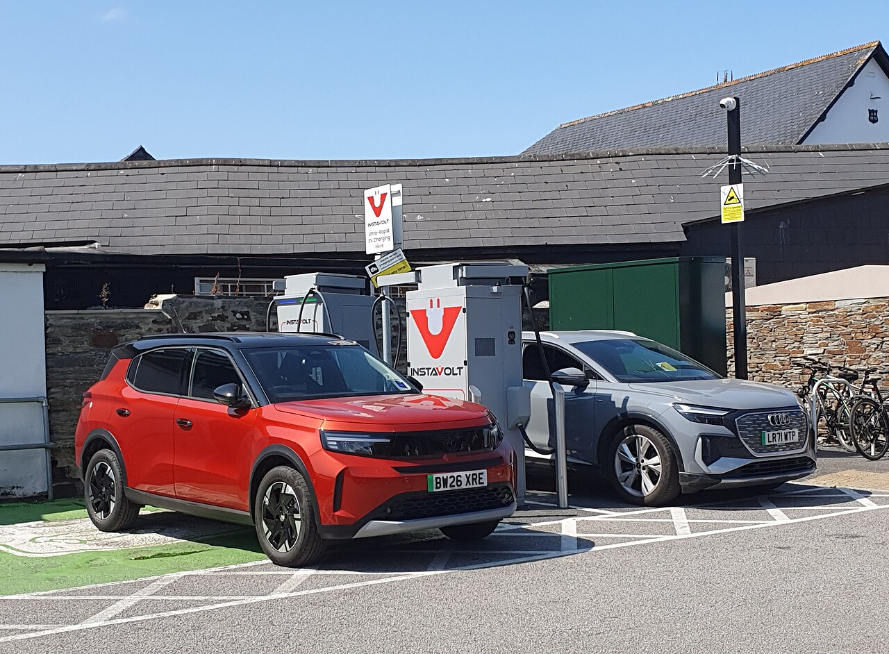 Electric cars at charging points in Wadebridge